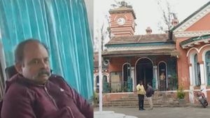  ஹாஸ்டலில் சேர ரூ.10,000 லஞ்சம்.. பரவிய ஷாக் வீடியோ! உதகை அரசு கல்லூரி முதல்வர் சஸ்பெண்ட்! 