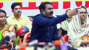உன் பேரு சிராஜுதீனா.. அப்ப நீ அப்படிதான் பேசுவ! சீமானின் அடுத்த சர்ச்சை பேச்சு -நாம் தமிழர் விளக்கம் 