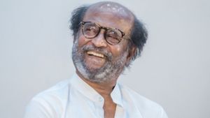  கோவை செல்லும் ரஜினிகாந்த்.. ஷூட்டிங் எதுவும் இல்லையே.. வேறு எதற்கு தெரியுமா.. என்ன மேட்டர் பாருங்க