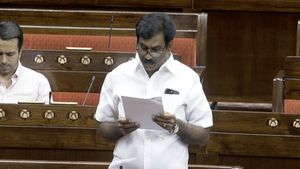 ரூ.15 லட்சம்  போடுறதா சொன்னீங்களே..  என்னாச்சு.. நாடாளுமன்றத்தை அதிர வைத்த திமுக எம்பி கிரிராஜன் 