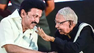 வேலூரே நெளிந்தது.. கி.வீரமணி முகமே மாறிடுச்சு.. 