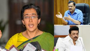  நவ. 2-ல் கெஜ்ரிவால் கைது? தமிழ்நாடு முதல்வர் ஸ்டாலினுக்கும் குறி: டெல்லி அமைச்சர் அதிஷி திடுக்