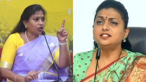  சும்மா டிரெய்லர்தான்.. ரோஜாவின் நிர்வாண படத்தை முழுசாக வெளியிடுவோம்.. தெலுங்கு தேசம் வார்னிங் 