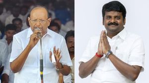 ராத்திரி 11 மணிக்கு மேல் விஜயபாஸ்கருக்கு இது தான் வேலை! கோபத்தில் கொந்தளிந்த அமைச்சர் ரகுபதி! 