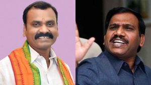 ஆ.ராசா மிகப் பெரிய ஊழல்வாதி! நீலகிரியில் அட்டாக்கை ஆரம்பித்த எல்.முருகன்! களைகட்டும் தேர்தல் கச்சேரி 