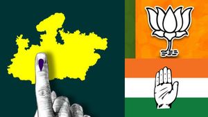 இறங்கி அடிக்கும் காங்கிரஸ்! இந்தி மாநிலமான மத்திய பிரதேசத்தில் பாஜகவுக்கு பயங்கர அடியாம்! பரபர சர்வே