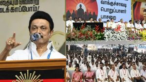  பொய்ச்சாமி.. சாரி சாரி பழனிசாமி.. தரையிலேயே ஊராம தலையை கொஞ்சம் தூக்கிப் பாருங்க.. விளாசிய ஸ்டாலின்!