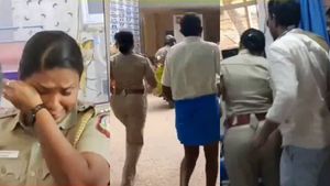 தேனியில் கடத்தப்பட்ட 30 நாள் குழந்தை, பால் கேனில் இருந்து சடலமாக மீட்பு.. கதறி அழுத இன்ஸ்பெக்டர் 