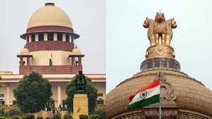 தேர்தல் பத்திரம்- நிதி தருவது யார் என அறியும் உரிமை மக்களுக்கு இல்லை: உச்சநீதிமன்றத்தில் மத்திய அரசு