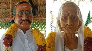 நெகிழ வைத்த பாஜகவினர்! மயிலத்தில் பிரதமரின் தாய்க்கும், நடிகர் மாரிமுத்துவுக்கும் சிலை! ஏன் தெரியுமா 