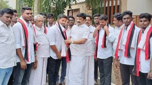 திமுக மாவட்டச் செயலாளர் போட்ட ஸ்கெட்ச்! பாஜகவுக்கு குட்-பை சொல்லிய மாஜி நிர்வாகிகள்! என்ன பின்னணி? 
