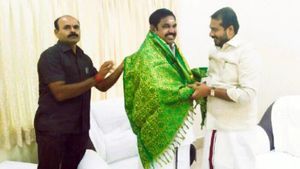 எடப்பாடி பழனிசாமியை சந்திக்கும் தமிமுன் அன்சாரி! அதிமுக கூட்டணியில் மனிதநேய ஜனநாயக கட்சி? 