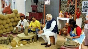  தமிழகத்தின் 7 மாவட்டங்களில் பிரதமரின் விஸ்வகர்மா திட்டம்.. மத்திய அரசு சொன்ன சூப்பர் விஷயம்