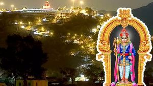 முருகனின் 3ஆம் படை வீடு! பழனி கோவிலில் இன்று முதல் மீண்டும் ரோப்கார் இயக்கம்! பக்தர்கள் வரவேற்பு! 