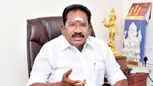 யாத்தே.. இவங்கள பாத்தாவே பயமா இருக்கு! கலகல பேச்சுக்கு நடுவே வருத்தப்பட்ட செல்லூர் ராஜூ! யார் அது? 