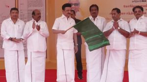 மதுரையே மாறப்போகுது.. 2 மேம்பால பணிகளை தொடங்கி வைத்த முதல்வர் ஸ்டாலின் - நெடுநாள் கோரிக்கையாமே 