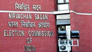  5 மாநில சட்டசபை தேர்தல்கள்: ரூ1,760 கோடி ரொக்கம் பறிமுதல்- 2018 தேர்தலை விட 7 மடங்கு அதிகமாம்!