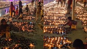 அயோத்தி உலக சாதனையில் துயரம்.. உபி உண்மை முகத்தை தோலுரித்து காட்டிய வீடியோ! கலங்க வைத்த குழந்தைகள்