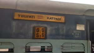  5 நாட்கள் முக்கியம்! திருப்பதி- காட்பாடிக்கு ரயிலில் செல்ல திட்டமா! மொத்த ரயிலும் ரத்தாமே!