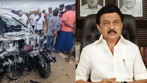 5 பேரின் உயிரை பறித்த திருப்பூர் சாலை விபத்து.. முதல்வர் ஸ்டாலின் இரங்கல்.. நிதியுதவி அறிவிப்பு 