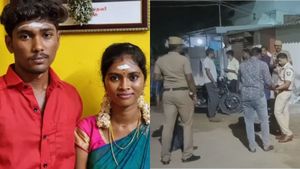 தமிழகத்தை அதிர வைத்த தூத்துக்குடி புதுமண தம்பதி கொலை வழக்கு.. ஒரு சிறுவன் உள்பட மேலும் 3 பேர் கைது 