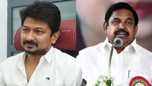  உதயநிதியை முதலமைச்சராக்க பிளான் போடுறாங்க.. நடக்கவே நடக்காது.. சரமாரியாக அட்டாக் செய்த எடப்பாடி!