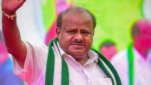   கர்நாடகா: தேவகவுடா குடும்ப கட்சி மஜத கலைப்பு? பாஜக ஜோதியில் இணைப்பு? குமாரசாமி சொன்ன பதில் என்ன?