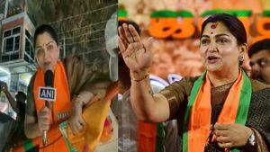 தெலுங்கானா: போடுங்கம்மா ஓட்டு தாமரை சின்னத்தை பார்த்து..வீடு வீடாக பிரசாரம் செய்த பாஜக நடிகை குஷ்பு!