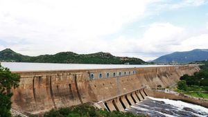 கருணை வைத்த வருண பகவான்.. 60 அடியை எட்டிய மேட்டூர் அணை.. மகிழ்ச்சியில் விவசாயிகள் 