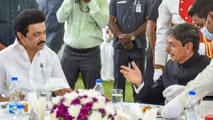 இன்னும் 5 நாள் தான்.. என்ன முடிவு? அவசரமாக டெல்லி பறக்கும் ஆளுநர் ரவி.. ஒப்புதல் அளிக்க திட்டம்?