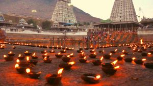 ரவுண்ட் அடிக்கும் ட்ரோன்கள்.. திருவண்ணாமலையில் உச்சக்கட்ட போலீஸ் பாதுகாப்பு! குழந்தைகள் பத்திரம் 