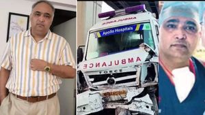 சென்னைக்கு பத்திரமாக வந்த நுரையீரல்.. நடுவழியில் நடந்த ஆக்சிடண்ட்.. தடைகளை தகர்த்து சாதனை 