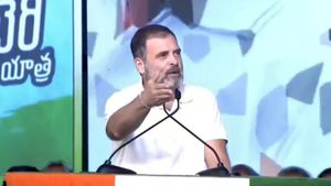 “வெறும் 2% ஓட்டுதான்’’.. இத வச்சுகிட்டு எப்படி தெலங்கானாவில்.. மேடையிலேயே பாஜகவை கலாய்த்த ராகுல் 