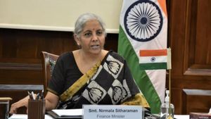  கோயில் சொத்துகளை திருடி வெளிநாடுகளுக்கு விற்பனை.. பணம் யாருக்கு போகுது? நிர்மலா சீதாராமன் பரபர!