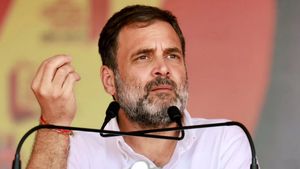 இனி அவ்வளவுதானா? முடக்கப்படும் ராகுலின் ‛எக்ஸ்’ பக்கம்? தேர்தல் ஆணையத்தில் பாஜக பரபர புகார்! பின்னணி 