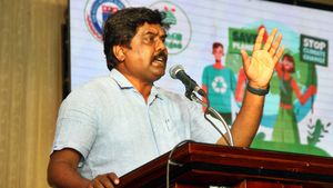  செய்யாறு சிப்காட்டில் நிலம் எடுப்பதற்கு எதிராக தூண்டிவிடுகிறார்களா.. சுந்தர்ராஜன் விளக்கம்