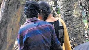 காட்டுக்குள் தனிமை.. பார்த்துவிட்ட சிறுவன்.. விருதுநகர் கள்ளக்காதல் ஜோடி அடுத்தடுத்து விபரீத முடிவு 