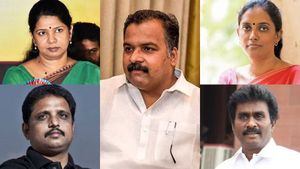பதிலளிக்காத அமித்ஷா.. விடாத கோஷம்.. ஜோதிமணி உள்பட காங்கிரஸ் எம்பிக்கள் 5 பேர் அதிரடி சஸ்பெண்ட் 