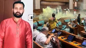  அமைதியான ஆசிரியர் டூ நாடாளுமன்ற ஸ்ப்ரே அட்டாக் 