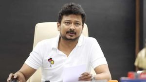 உதயநிதி ஒன்றும் கருணாநிதி கிடையாது.. அரசியலில் கத்துக்குட்டி! மத்திய அமைச்சர் எல்.முருகன் பாய்ச்சல்!