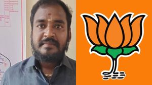  பாஜகவில் மாவட்ட அளவில் பொறுப்பு வழங்கப்பட்ட.. முன்னாள் ரவுடி படப்பை குணா கைது 