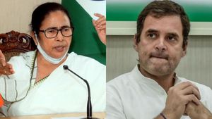 ‛‛மிமிக்ரி’’.. ராகுல் வீடியோ எடுத்தது தான் பிரச்சனைக்கே காரணம்! கடுகடுத்த மம்தா பானர்ஜி.. பரபரப்பு 