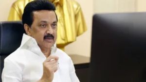 அதி கனமழை.. ஒத்துழைப்பு கொடுங்கள்.. மக்களுக்கு முதல்வர் ஸ்டாலின் வேண்டுகோள் 