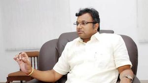 மீண்டும் MP பதவி மீது எனக்கு ஆசை! தமிழக காங். தலைவர் பதவி மீது எனக்கு பேராசை! -கார்த்தி சிதம்பரம் 