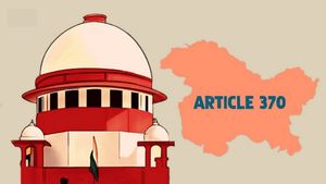 மாநில அரசுகளுக்கு செக்.. ஜம்மு 370வது பிரிவை நீக்க மாநில அரசு ஒப்புதல் தேவை இல்லை! உச்சநீதிமன்றம் 