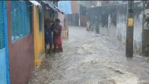 மதுரை, விருதுநகருக்கு ரெட் அலர்ட்.. அடுத்த 3 மணி நேரம் எங்கெல்லாம் மழை? 17 மாவட்டங்களுக்கு எச்சரிக்கை 