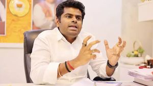 வெள்ள மீட்புக்காக நியமிக்கப்பட்ட அமைச்சரே வெள்ளத்தில் சிக்கி 3 நாள் பிறகு மீட்பு? தடதடத்த அண்ணாமலை