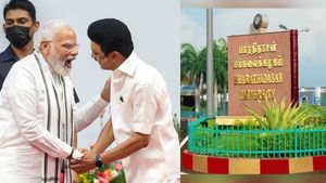 திருச்சி பாரதிதாசன் பல்கலை பட்டமளிப்பு விழா.. ஒரே மேடையில் பிரதமர் மோடி, முதல்வர் ஸ்டாலின் 