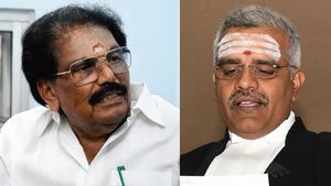 அமைச்சர் KKSSR வழக்கில் திருப்பம்! தனி நீதிபதி விசாரிப்பது ஏன்? ஐகோர்ட்டுக்கு சுப்ரீம் கோர்ட் கேள்வி