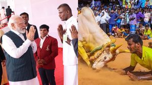  பிரதமர் மோடியை சந்தித்த மேட்டுப்பட்டி மூர்த்தி.. மதுரை சுற்றுவட்டார இளைஞர்களின் ஹீரோ! யார் இவர்?